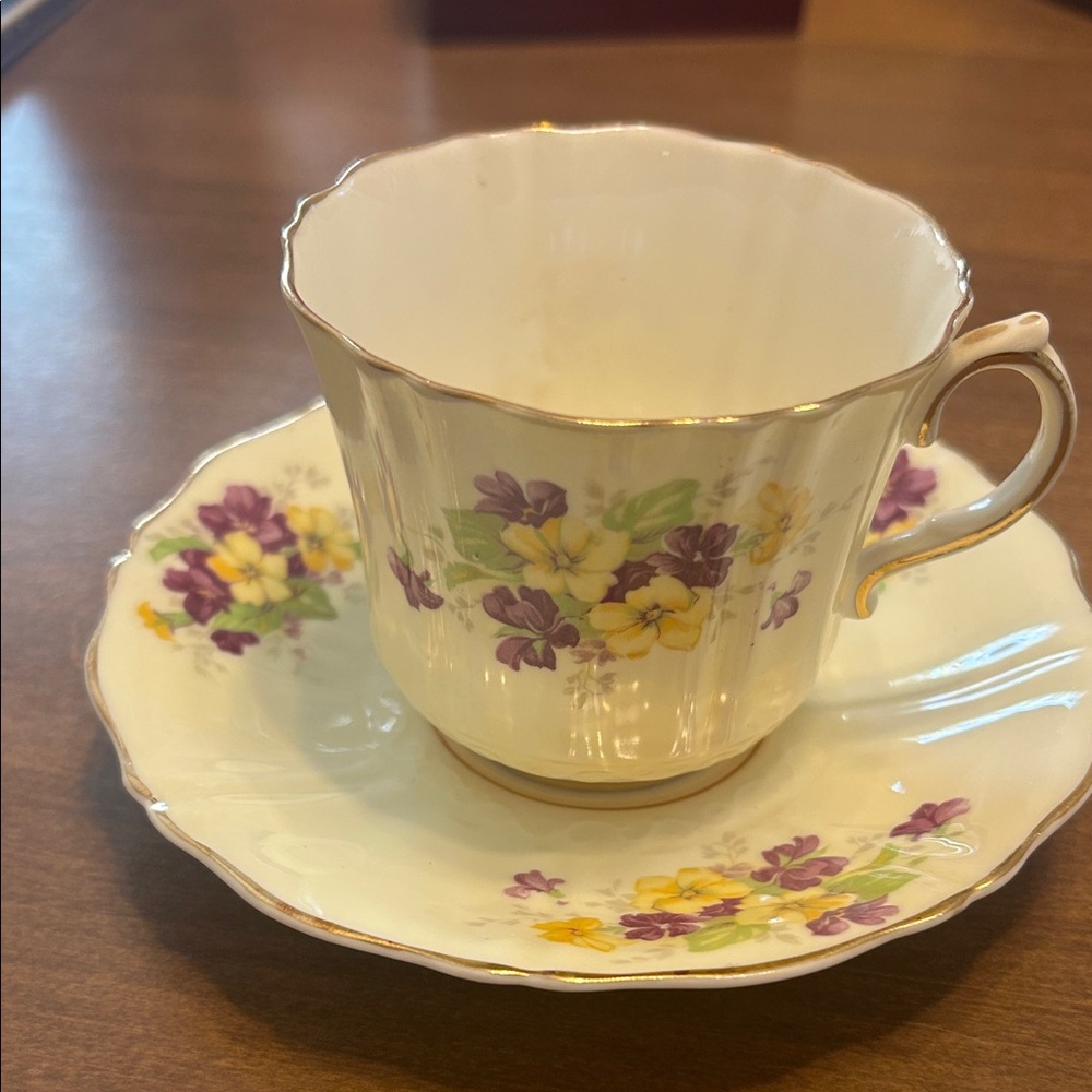 Vintage Ild Royal Floral Bone China Teacup and Saucer Set made in England